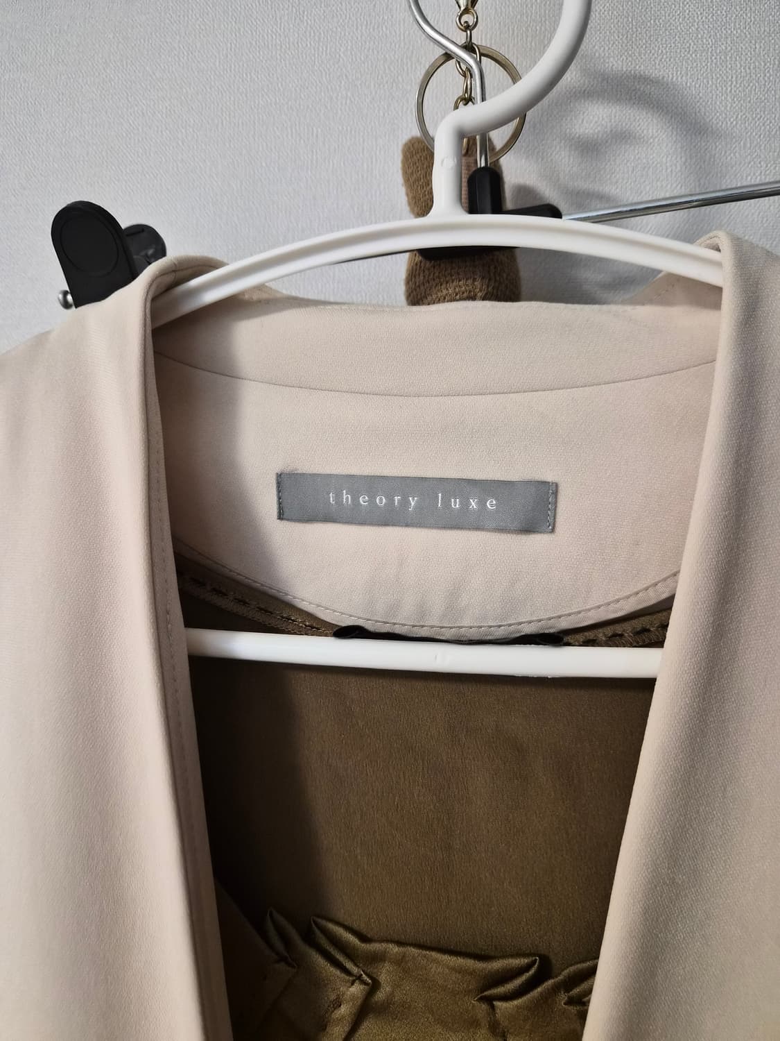 [Theory Luxe] 띠어리 럭스 노카라 자켓 (베이지, 40사이즈) 상품이미지3