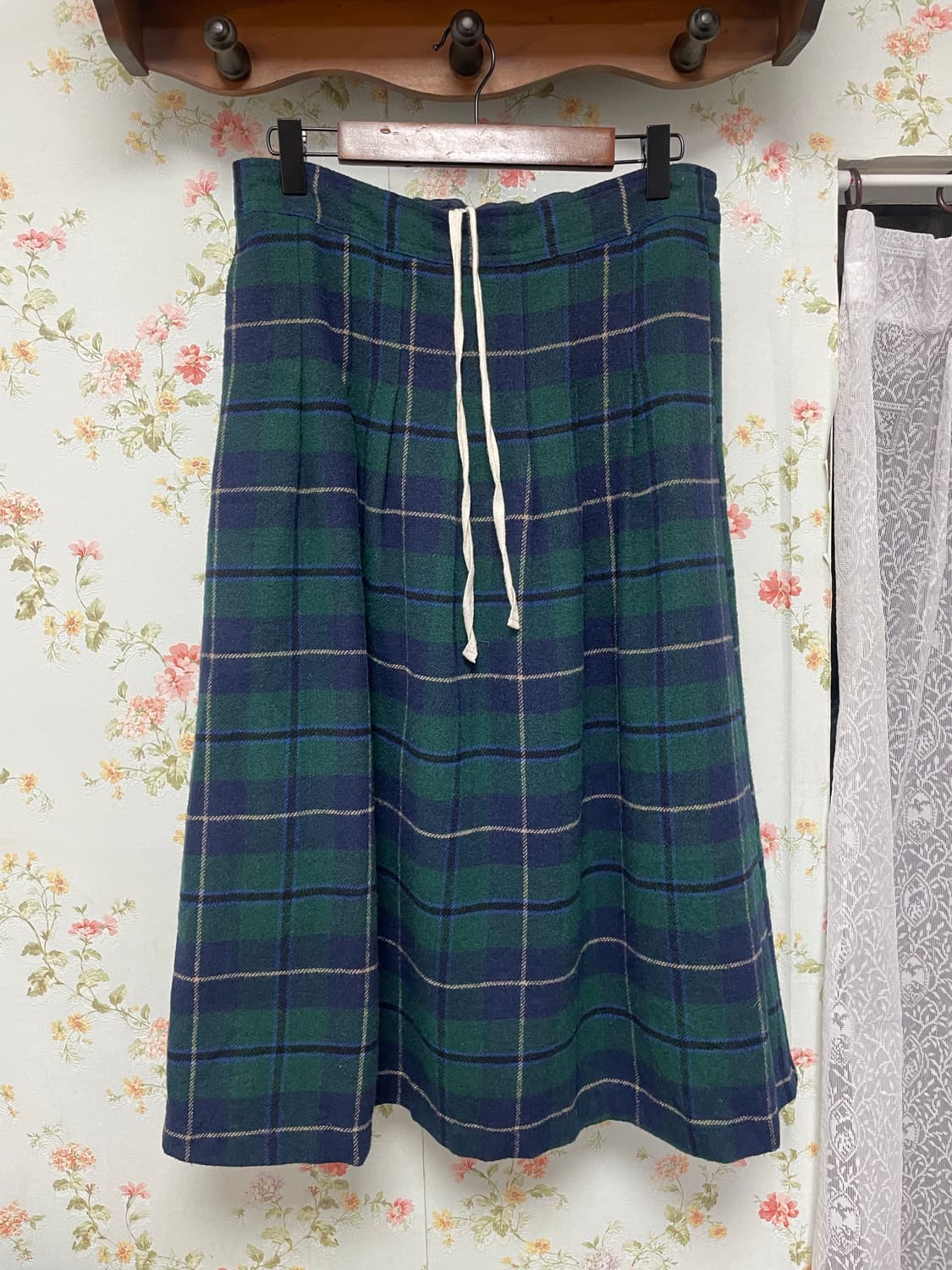 체크 미디 스커트 상품이미지1