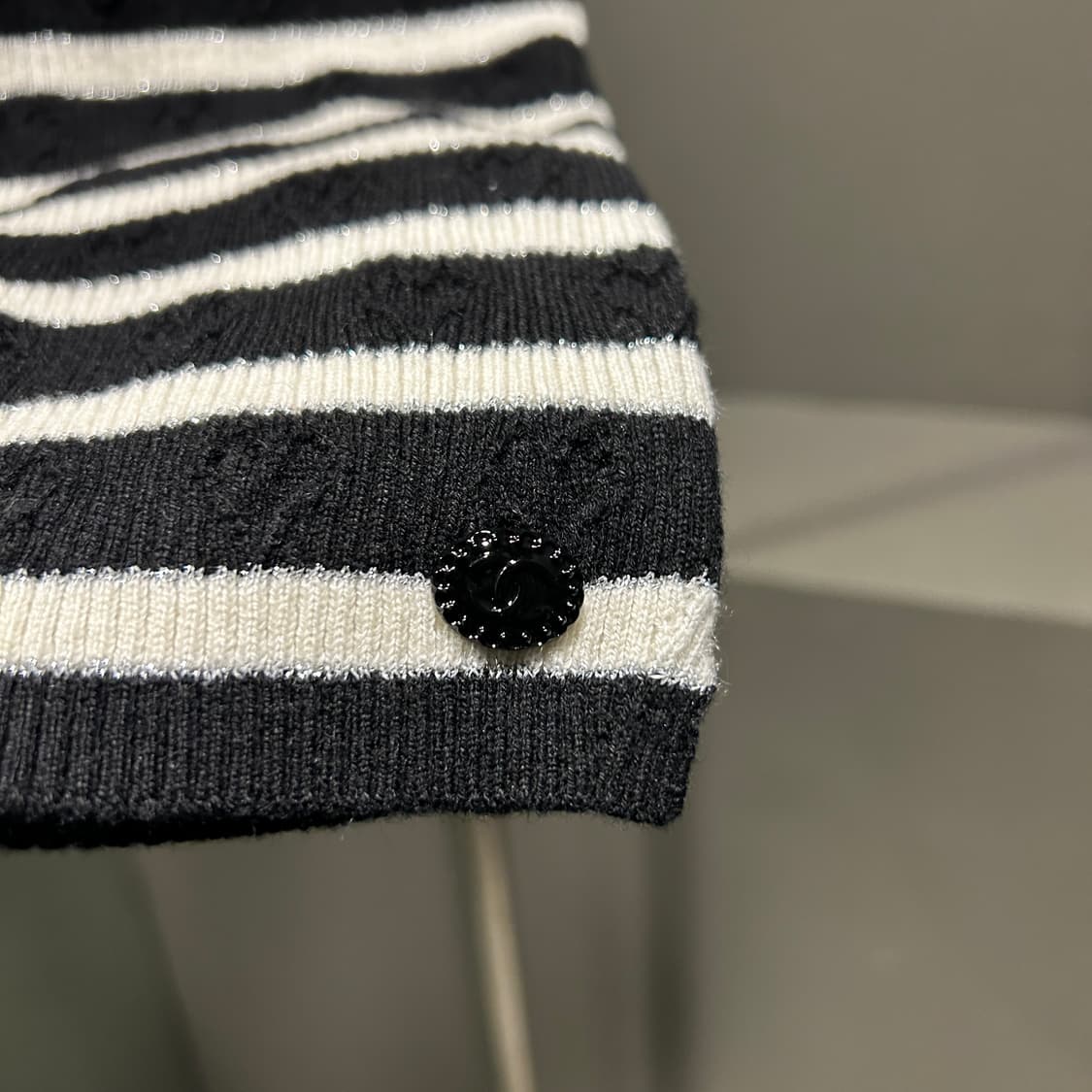 샤넬 CC로고 스트라이프 니트탑 상품이미지4