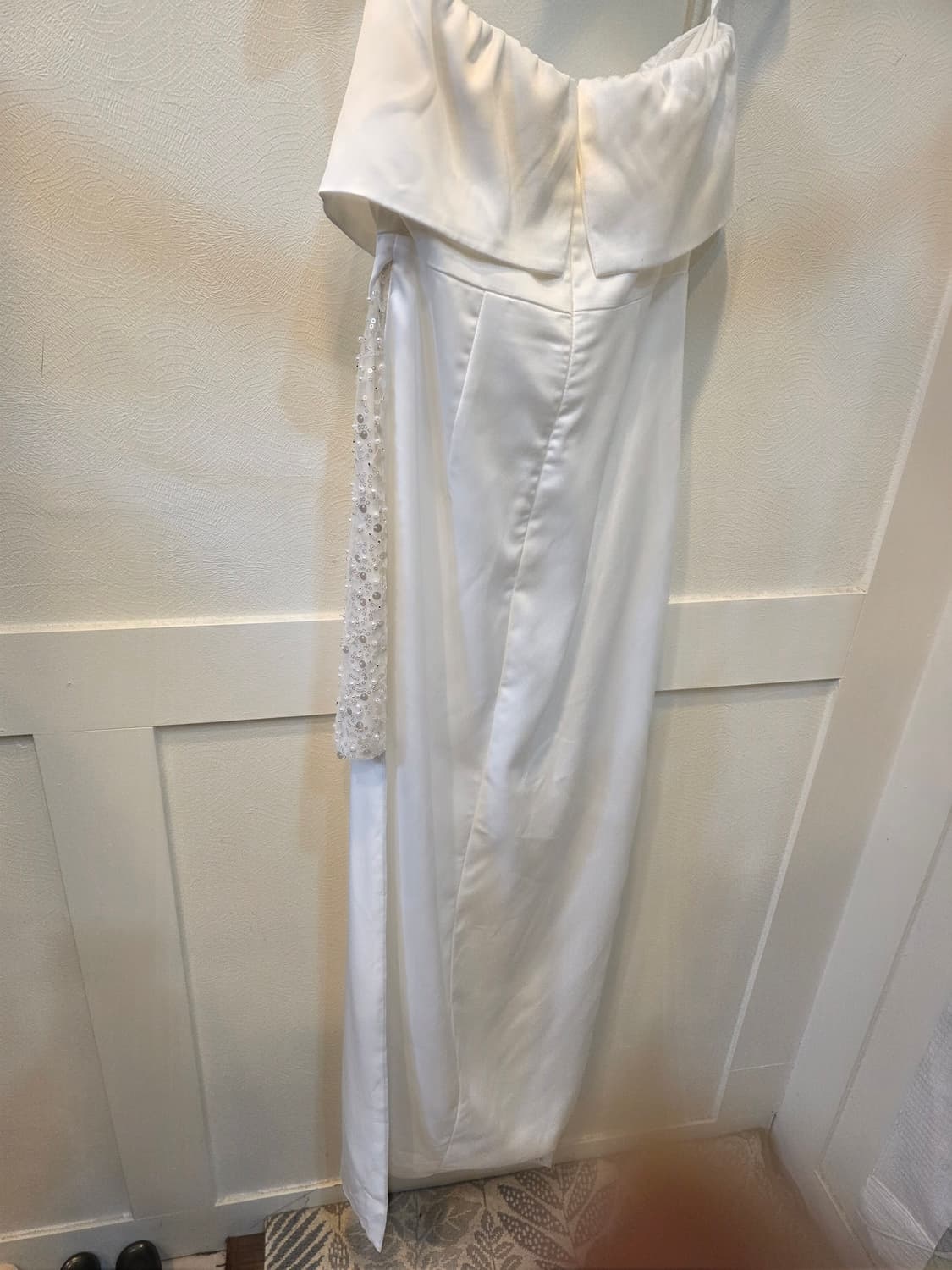 화이트 오프숄더 롱 드레스 상품이미지4