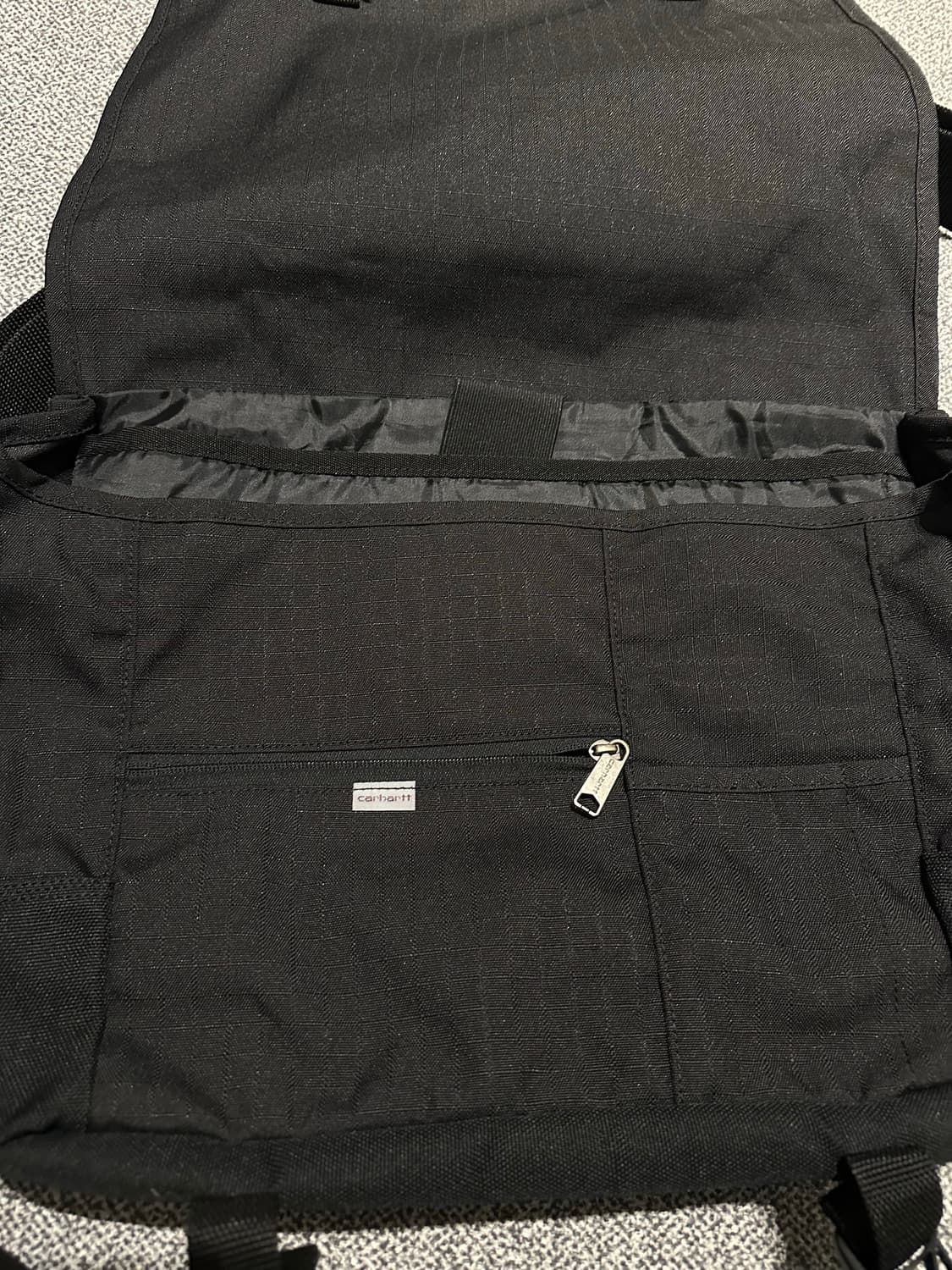 칼하트 D89 메신저백 상품이미지2