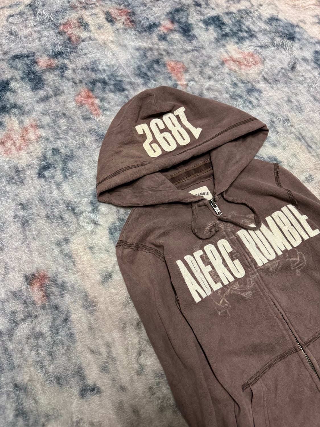 Abercrombie 00s y2k milk choco hoodie 상품이미지3