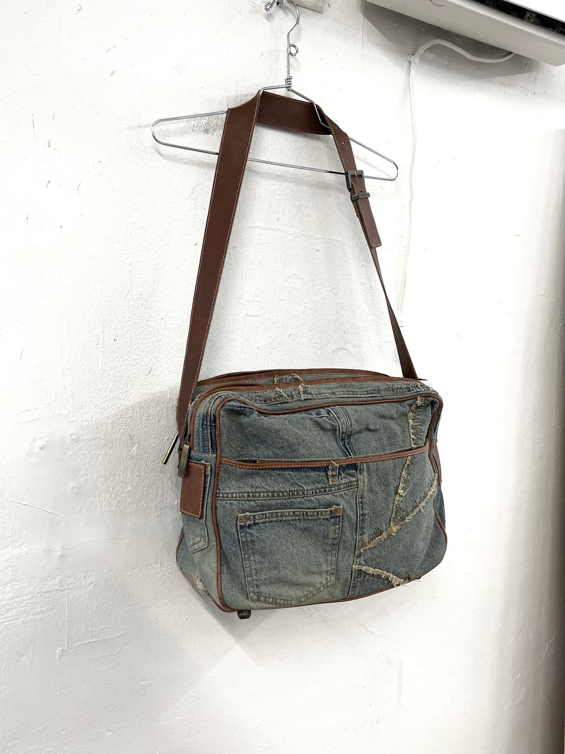 돌체앤가바나 98FW 아카이브 데님 패치백 상품이미지1