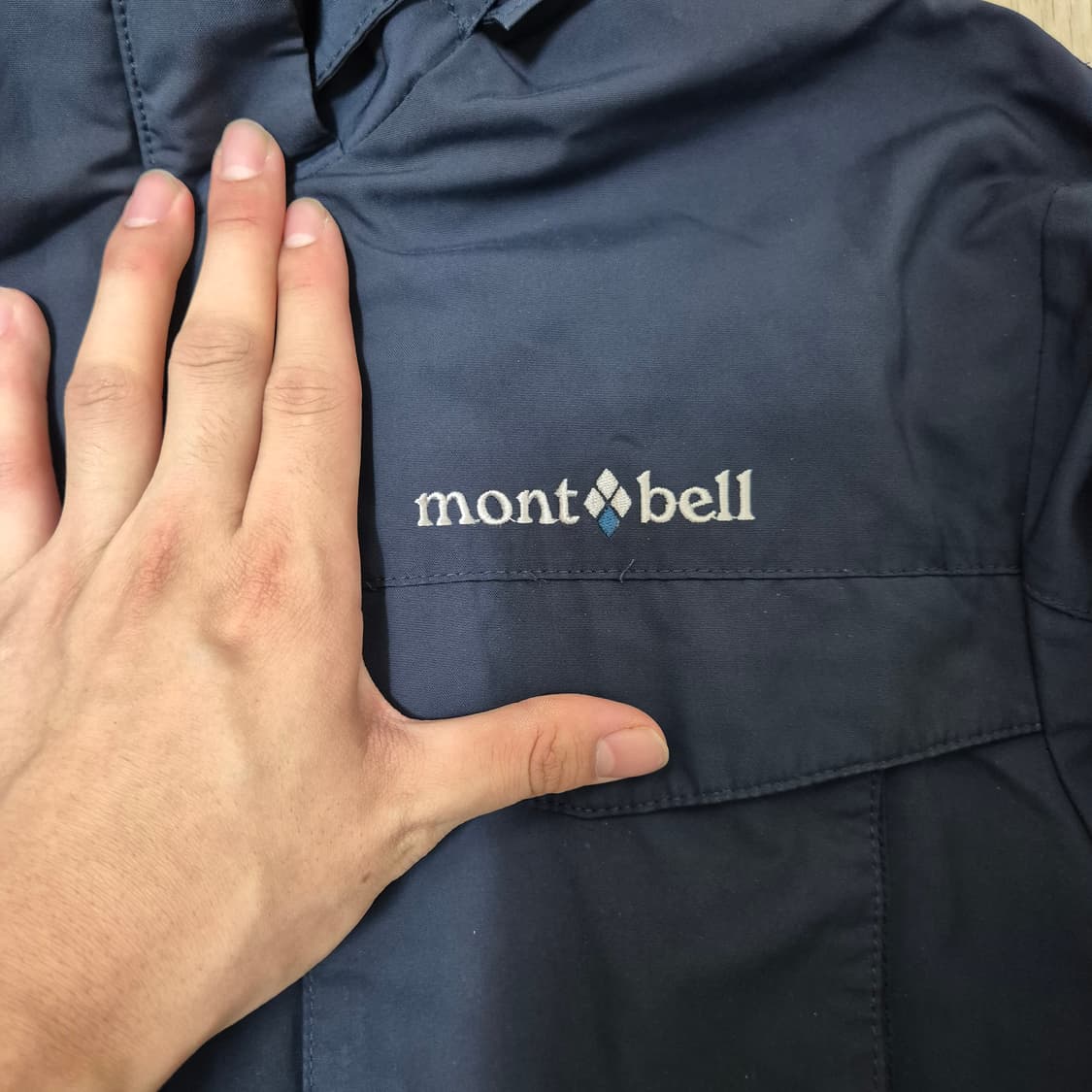 몽벨 로고 투포켓 후드 바람막이 집업자켓 상품이미지4
