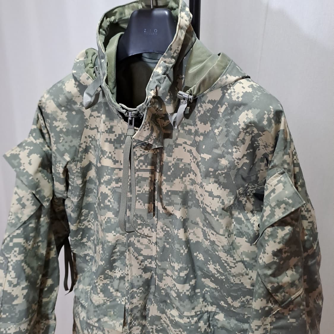 (새상품급) 미군 오리지널 ACU 고어텍스 미듐레귤러 B533 상품이미지2