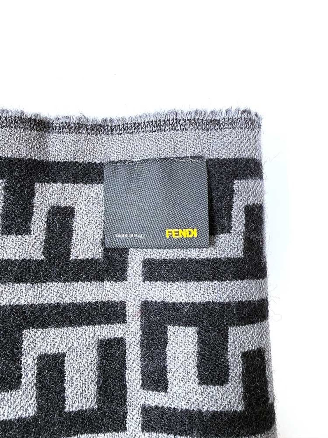 FENDI 펜디 주카 울 양면 머플러 상품이미지7