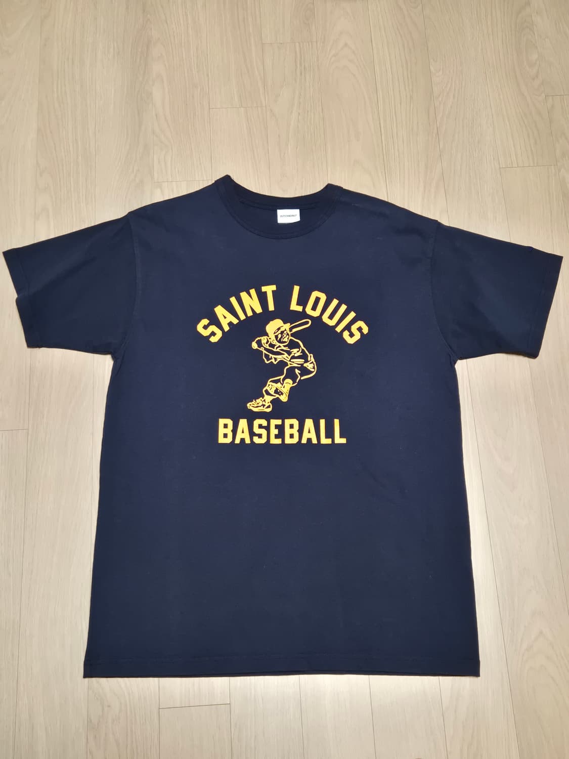 아웃스탠딩 그래픽 티셔츠 상품이미지1