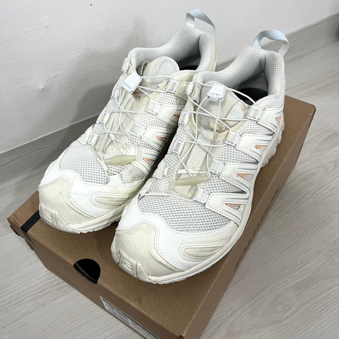 살로몬 XA PRO 3D 화이트 270 상품이미지1