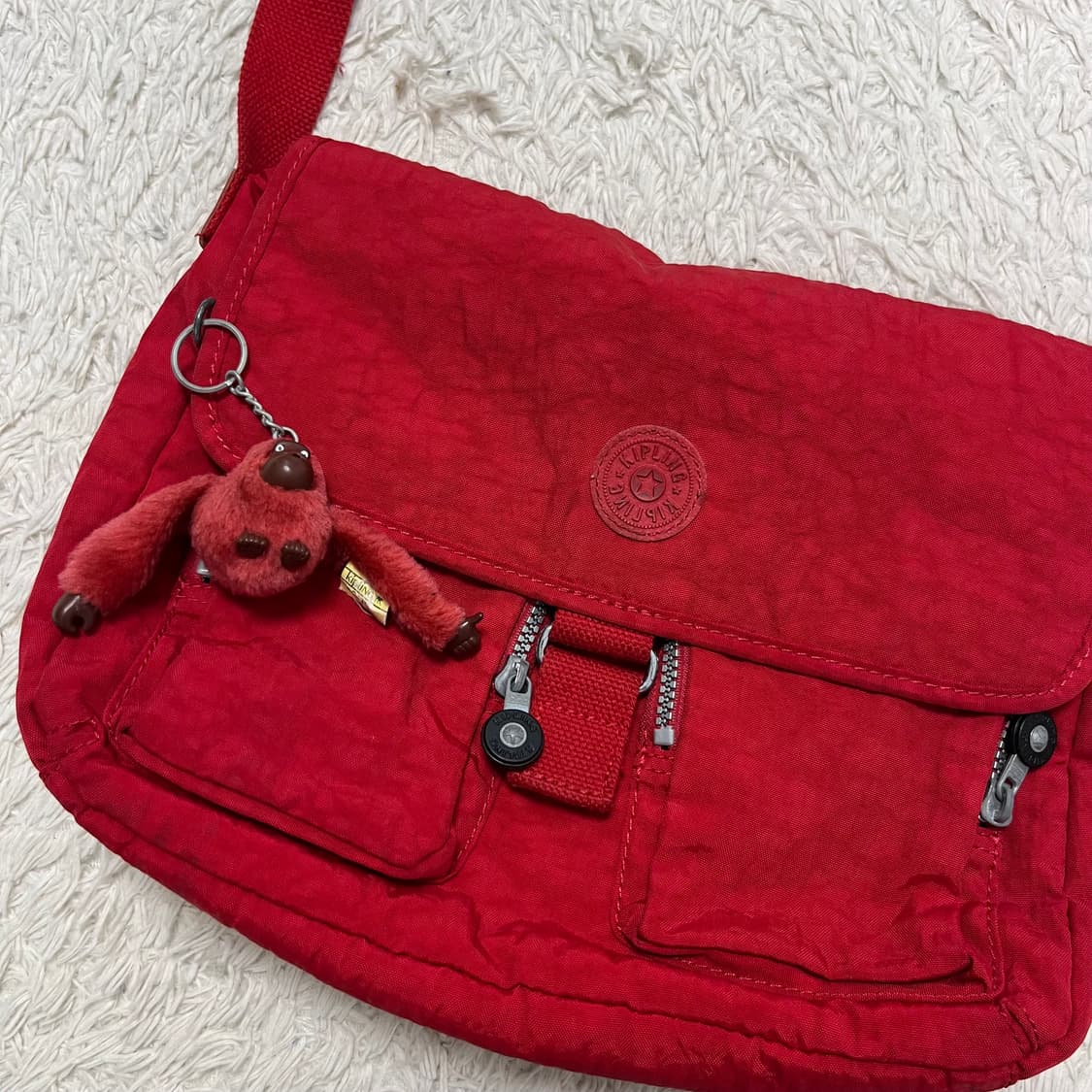 Kipling red crossbody bag 상품이미지4