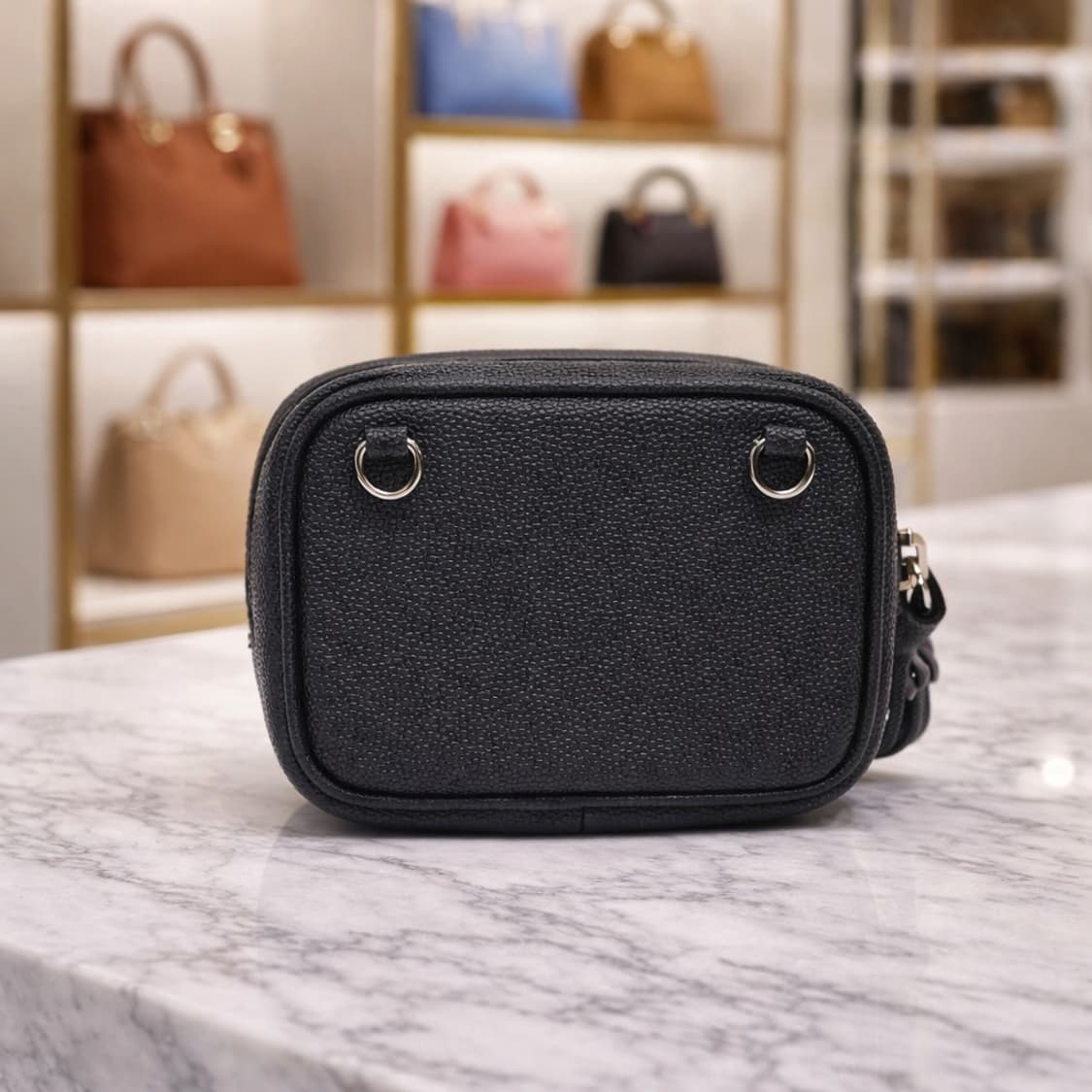 [S급] 생로랑 베이비 루 레더 벨트백 판매합니다!!! 상품이미지2