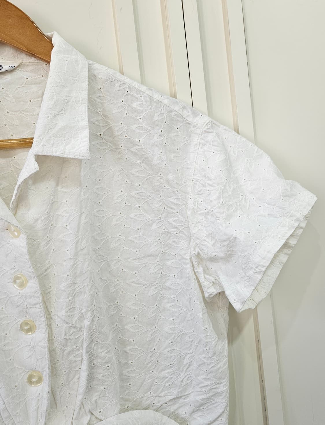 펀칭 크롭 반팔 블라우스 화이트 상품이미지4