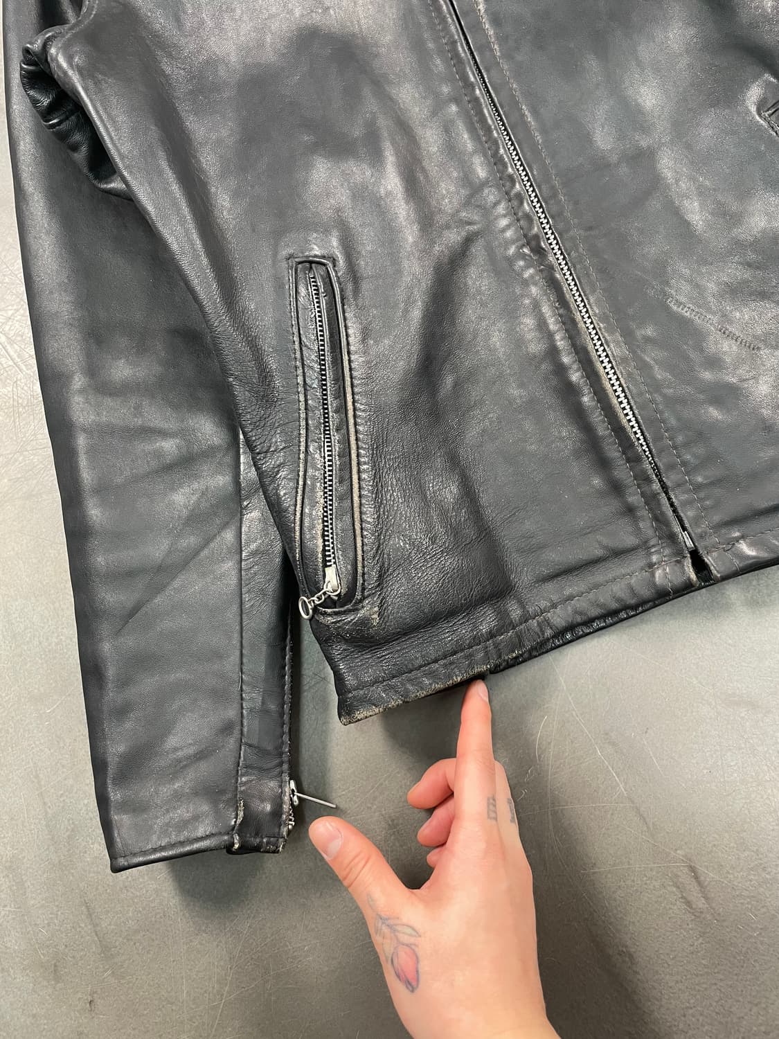 쇼트 카우 레더 라이더 자켓 상품이미지3