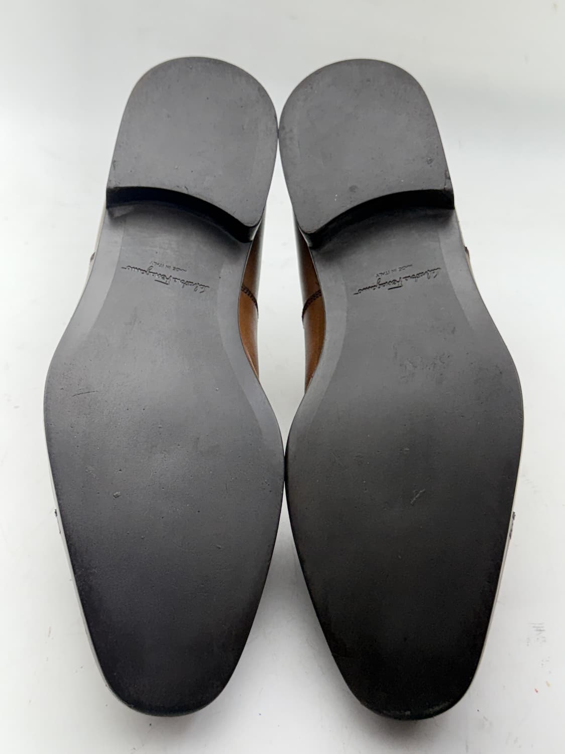 정품)페라가모260 상품이미지9