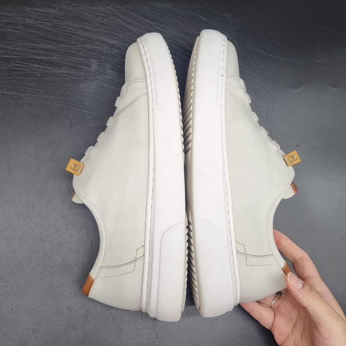 탠디 소가죽  남성스니커즈265 상품이미지5