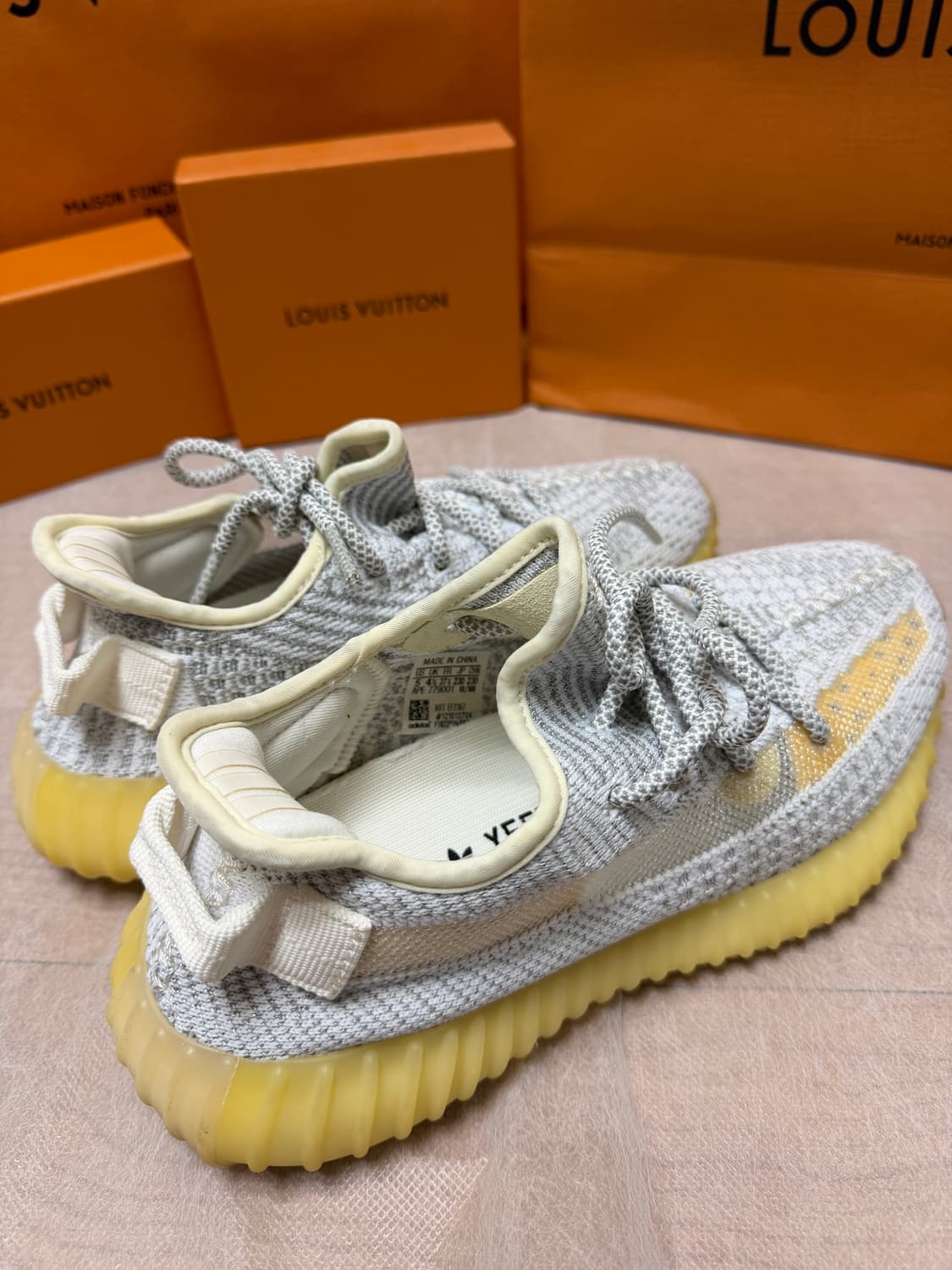 아디다스 이지부스트 350 V2 하이퍼스페이스 230mm 상품이미지2