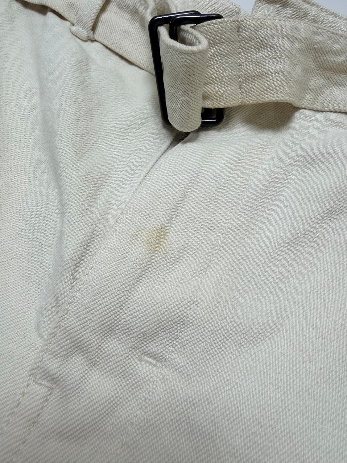 르메르 트위스티드 벨티드 에크루 48 상품이미지3
