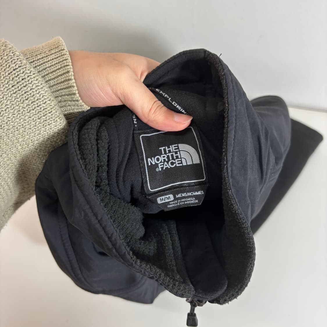 M 노스페이스 블랙 기본로고 나일론배색 플리스집업 상품이미지4