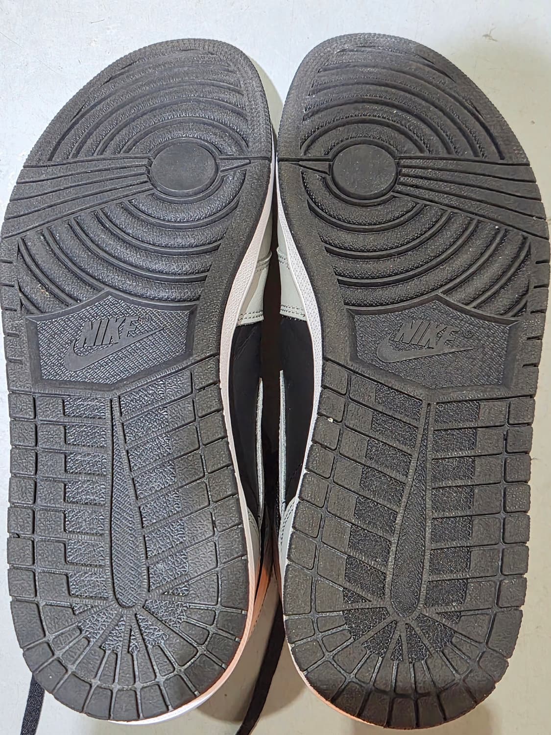 에어조던1 레트로 하이OG 쉐도우 상품이미지4