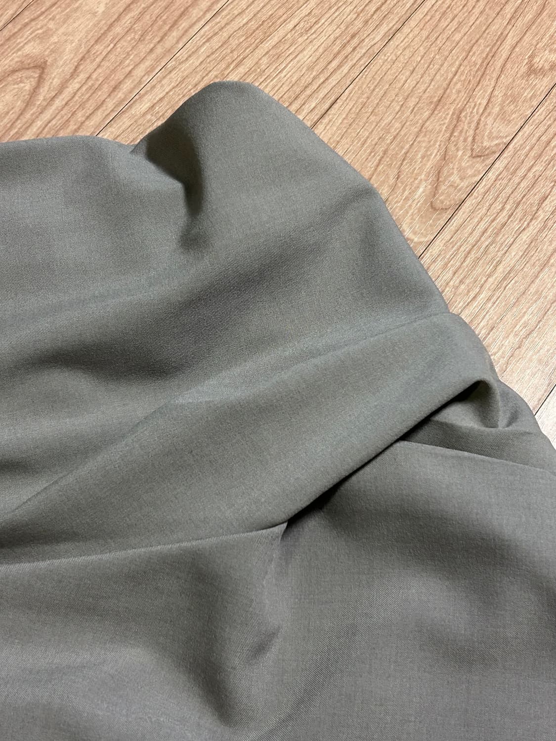 리버스 원턱 와이드 슬랙스(코코아브라운/S) 남자남성팬츠쿠어르아르수아레 상품이미지9