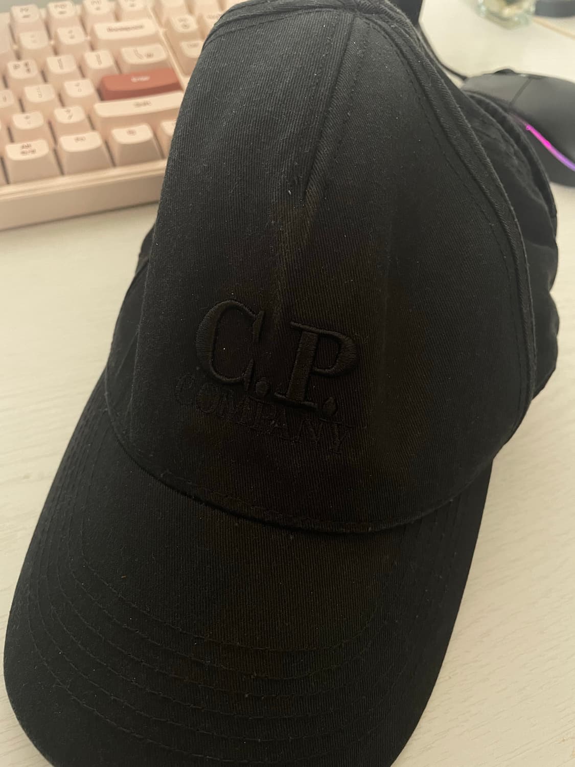 CP컴퍼니 자수 고글 볼캡(모자) M사이즈 상품이미지1