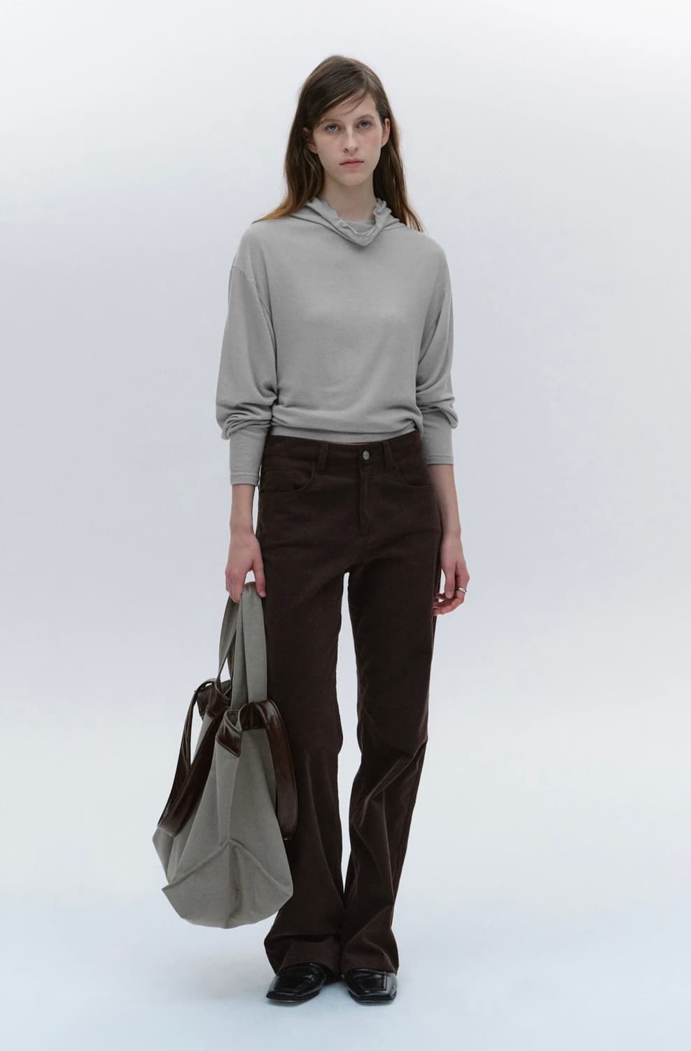 솔티페블 loose-fit drop mock neck top 상품이미지2