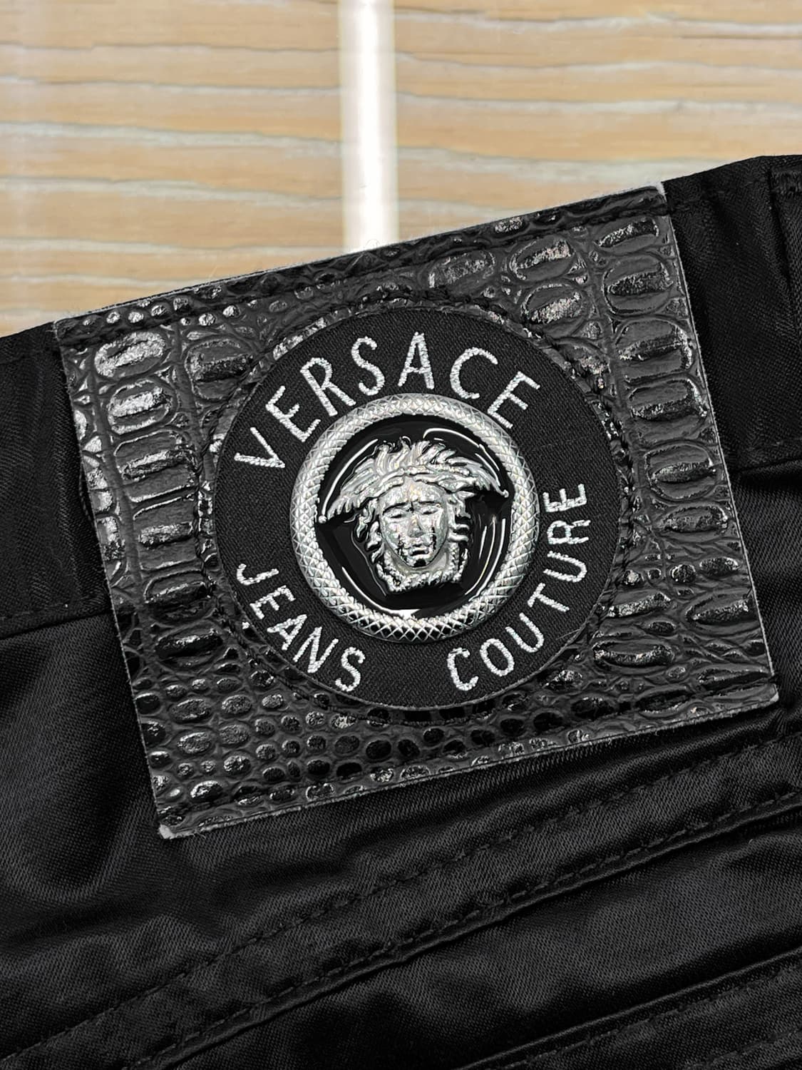 베르사체 진스 쿠튀르 메두사 새틴 팬츠 상품이미지5