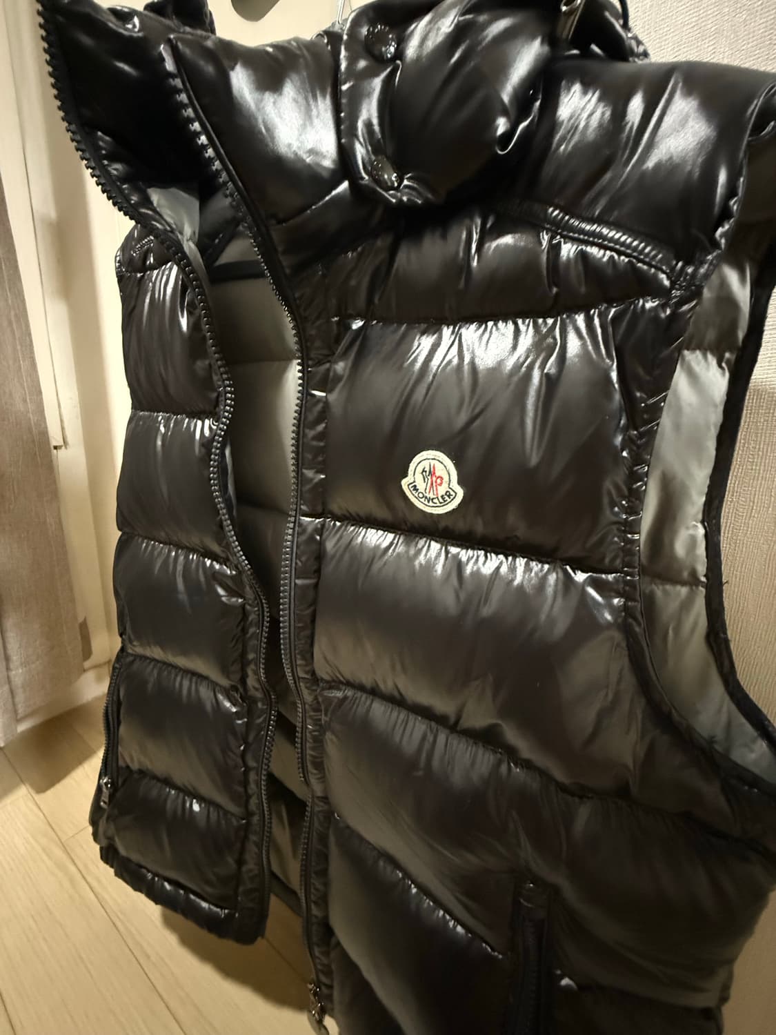 급처) 몽클레어 25F/W Bormes 후드 다운 베스트 상품이미지2