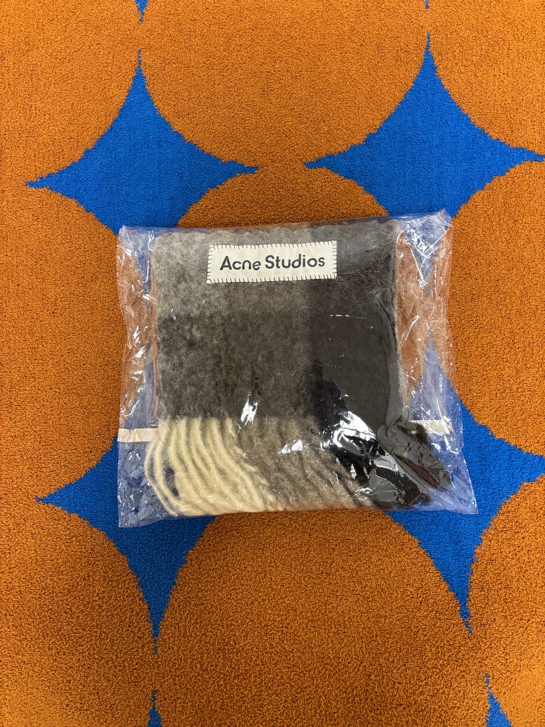 아크네 스튜디오 모헤어 머플러 목도리 상품이미지5