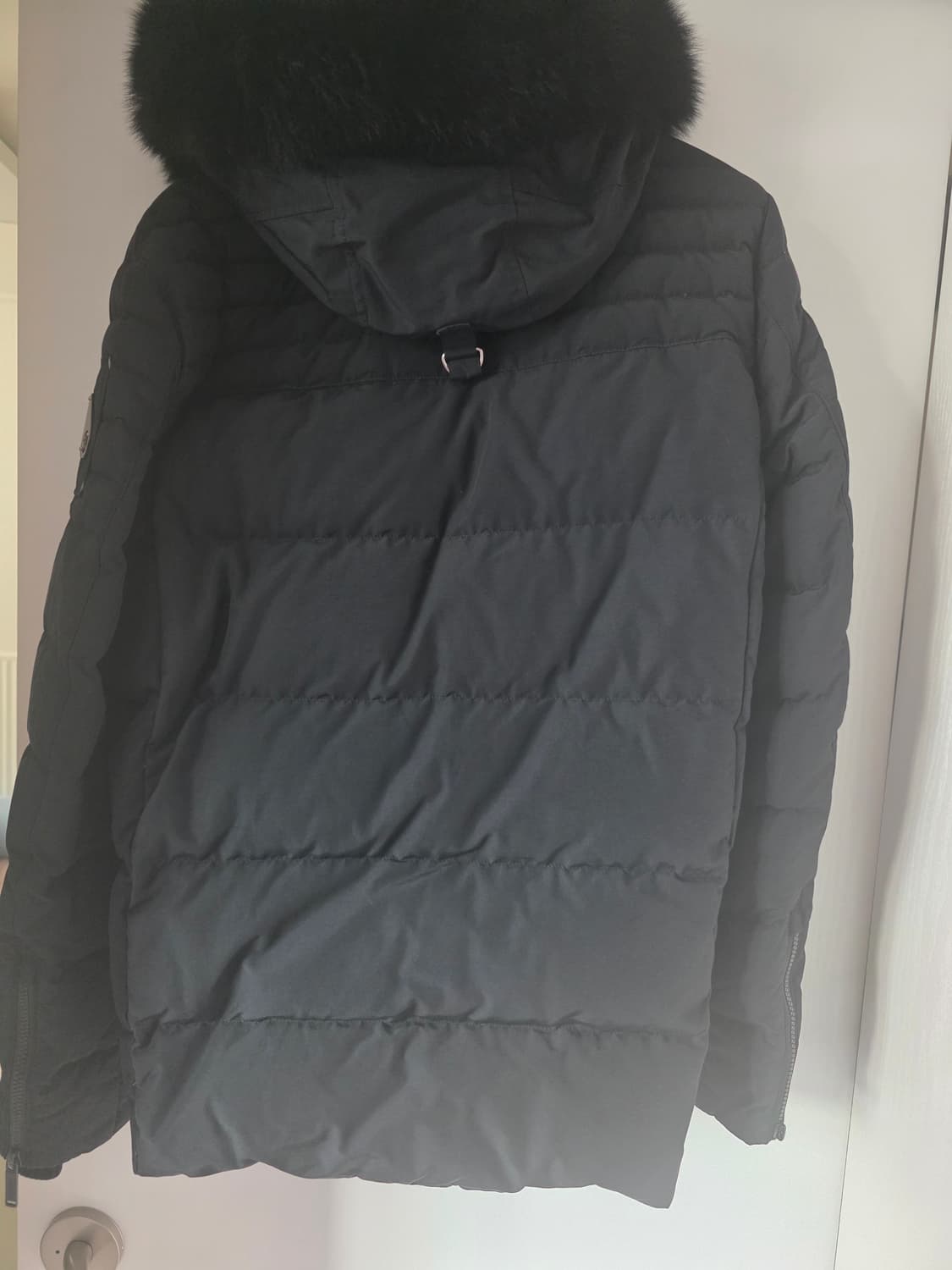 ✔️ 무스너클(Moose Knuckles)  L 사이즈 패딩입니다. 상품이미지2