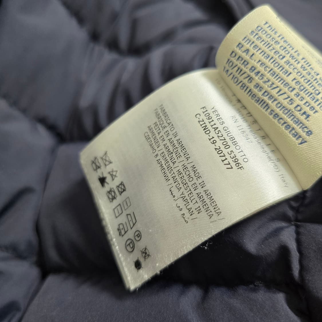 몽클레어 예레스 패딩 6사이즈 110 판매 상품이미지4