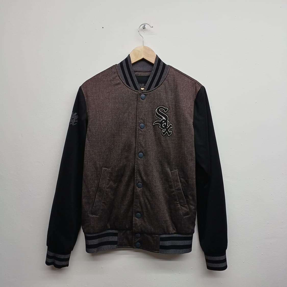 MLB 브라운/블랙 야구점퍼 95 상품이미지1