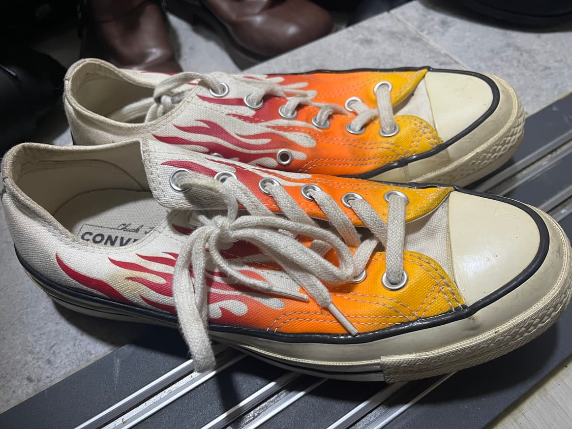 컨버스 척 70 로우 아카이브 프린트 플레임 화이트 상품이미지3