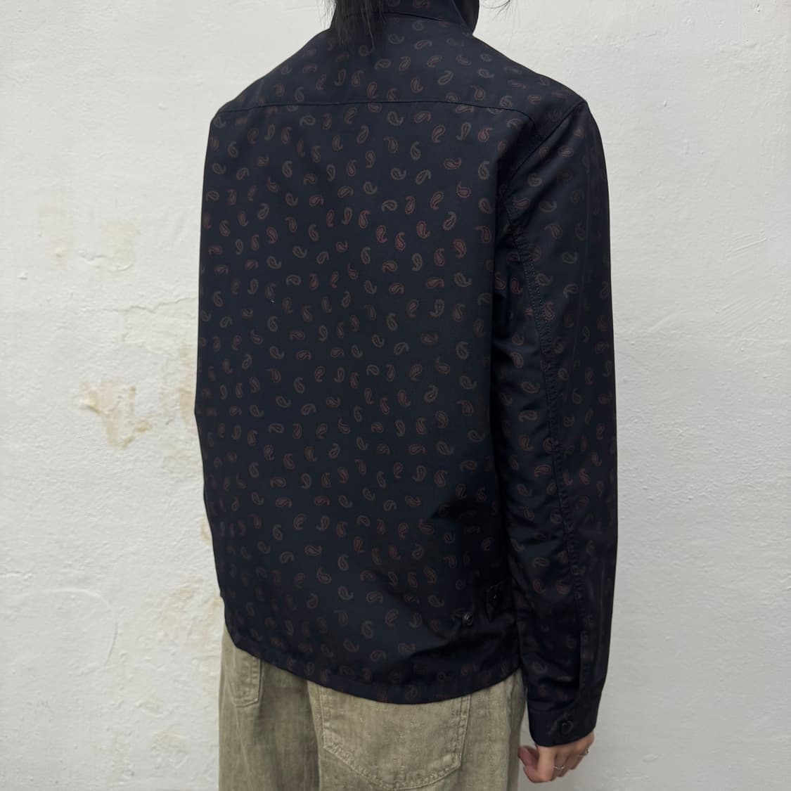 빔즈+(BEAMS+) 블랙컬러 페이즐리 패턴 더블 집업 스윙톱 자켓 상품이미지3