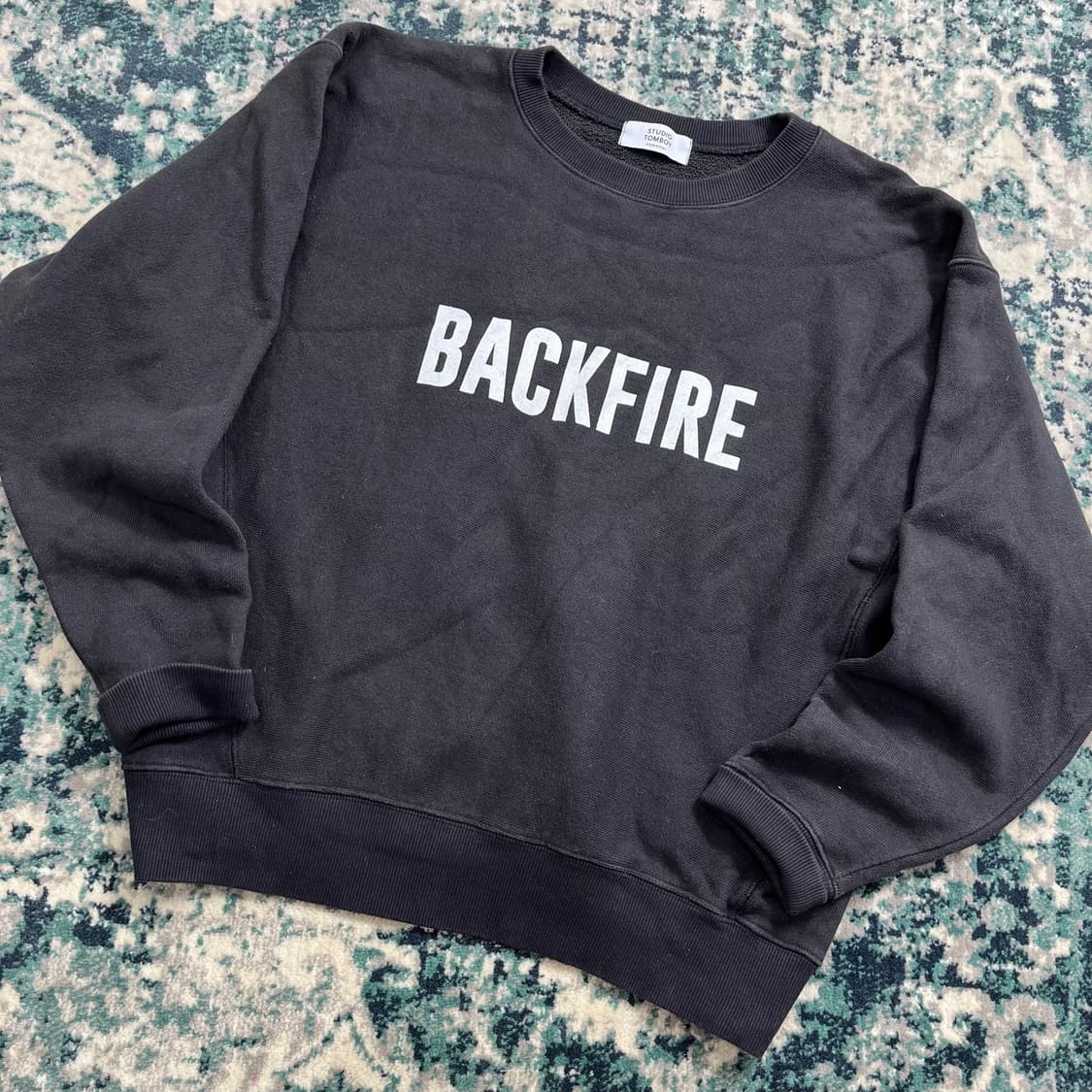 스튜디오톰보이 BACKFIRE 맨투맨 상품이미지1
