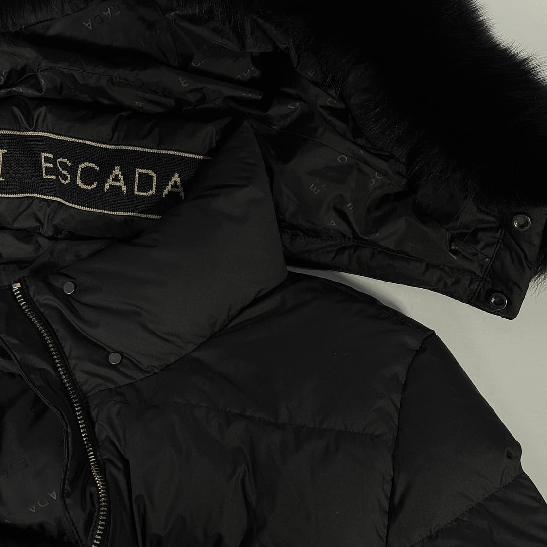 에스까다 24 사가 폭스퍼 롱 다운 패딩 상품이미지5