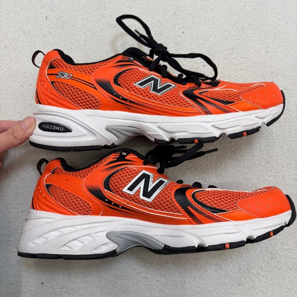 NEW BALANCE 530 러닝화 250 상품이미지3