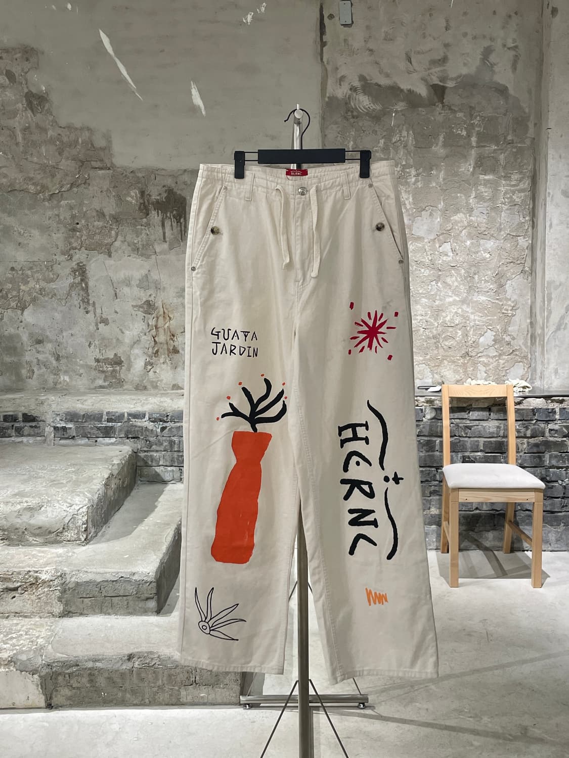 세터 x 헤르시 크림 구아타 자르댕 페인팅 코튼 팬츠 상품이미지1