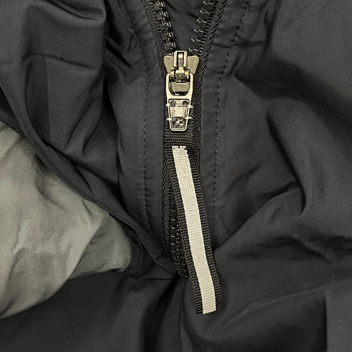 [정품] 아디다스 블랙 바람막이 져지 b17 상품이미지6