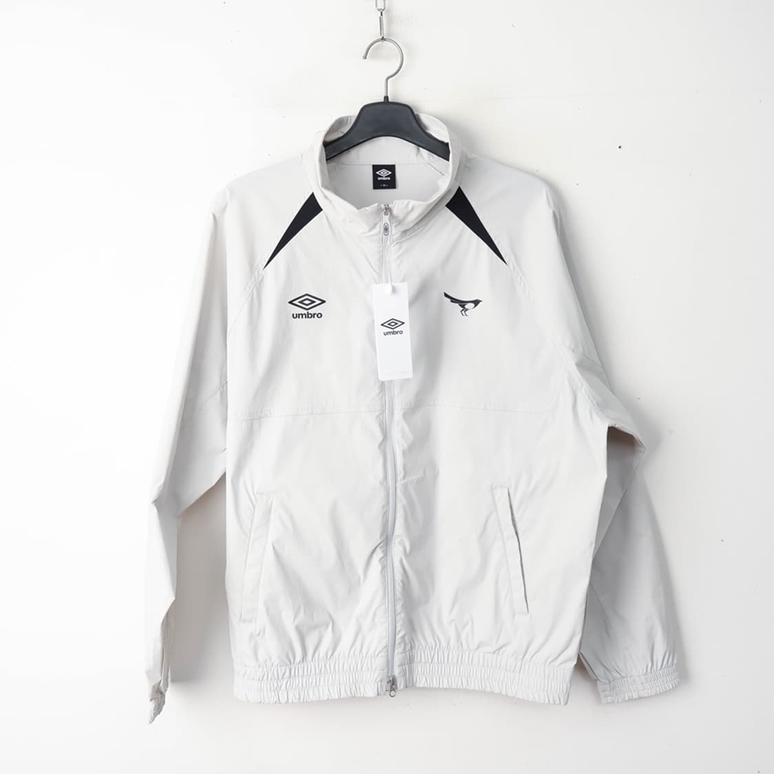 105/새상품 엄브로 성남FC 버킷 하이브리드 자켓 상품이미지1