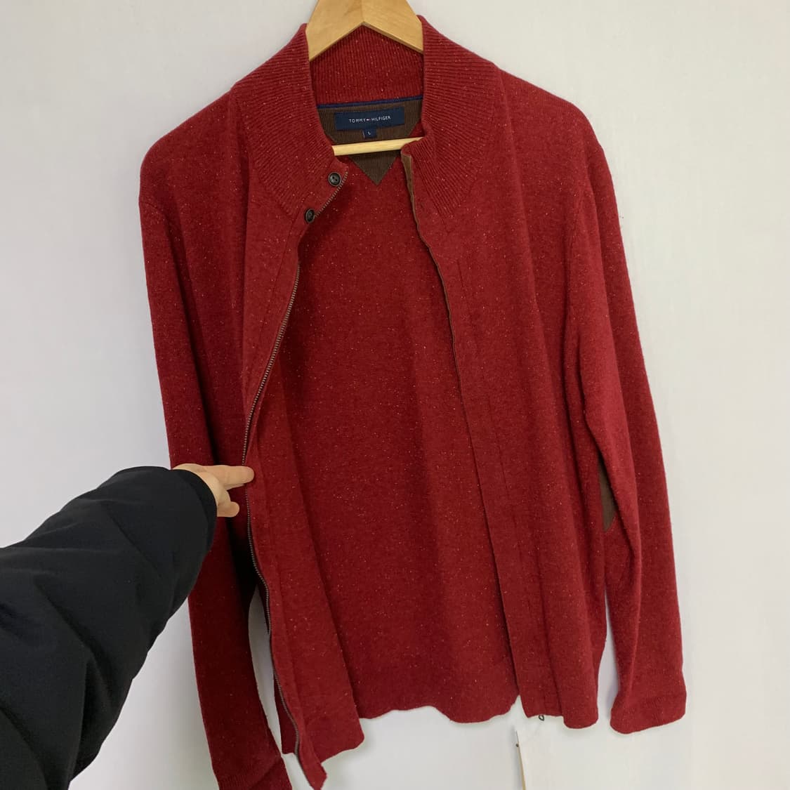 타미힐피거 코듀로이 배색 패치 모크넥 니트 집업 버건디 L 상품이미지5