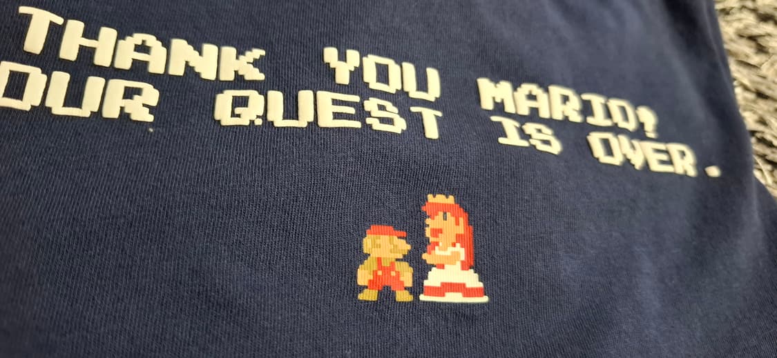 유니클로 마리오 티셔츠 네이비 상품이미지1