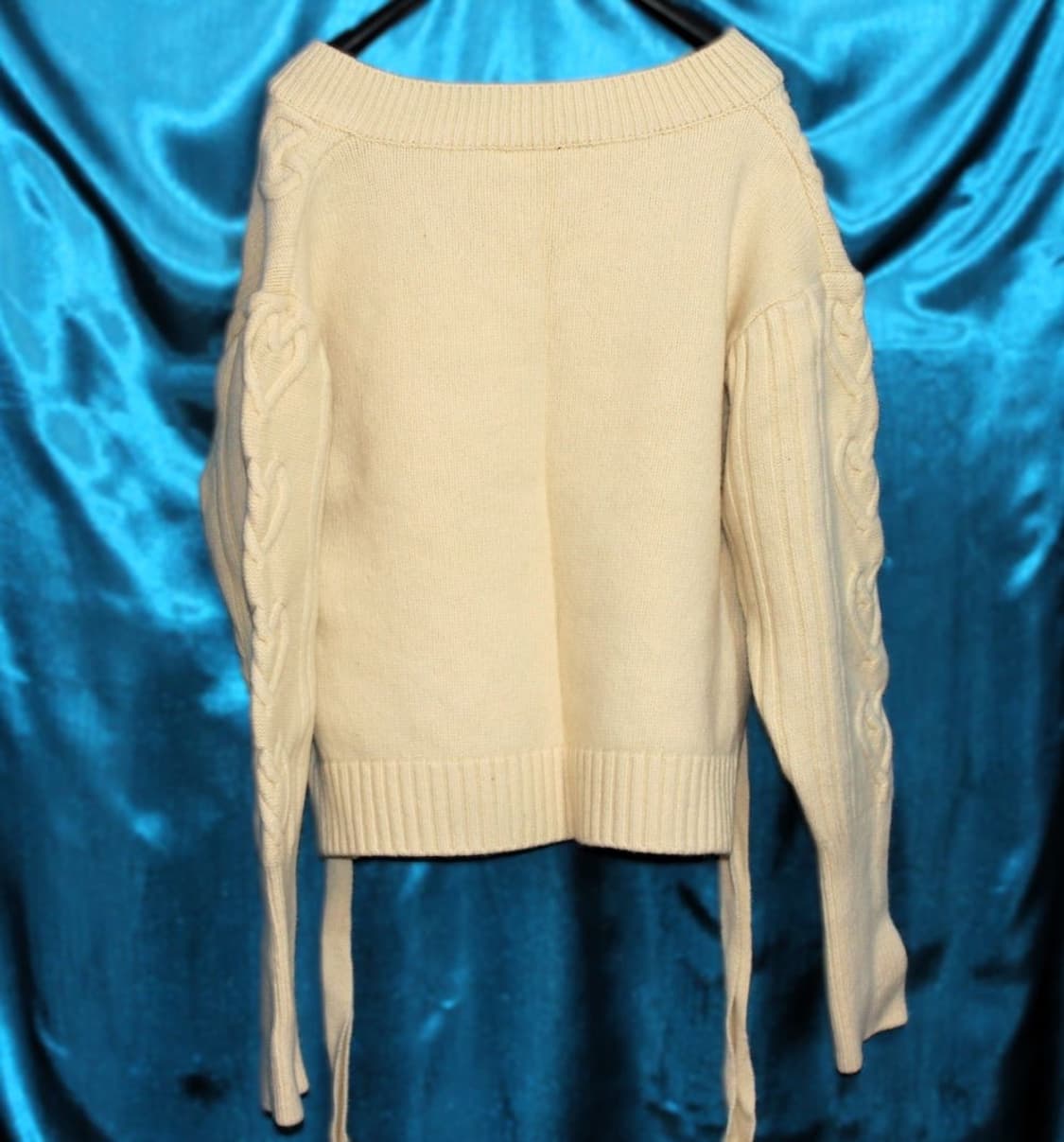 LMML STUDIO 하트 백 스트랩 니트 상품이미지3