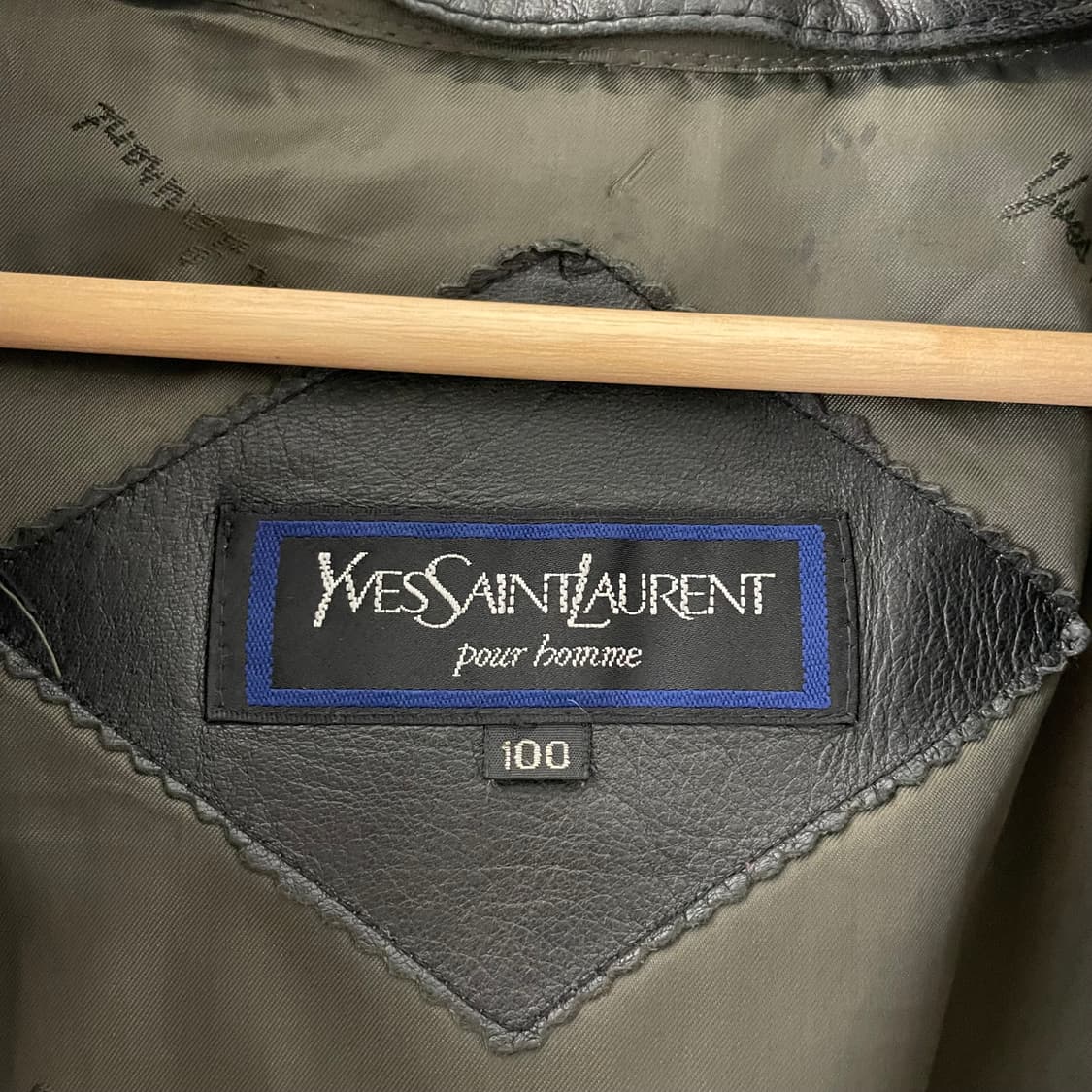 입생로랑 쉽 스킨 양가죽 봄버자켓 상품이미지7