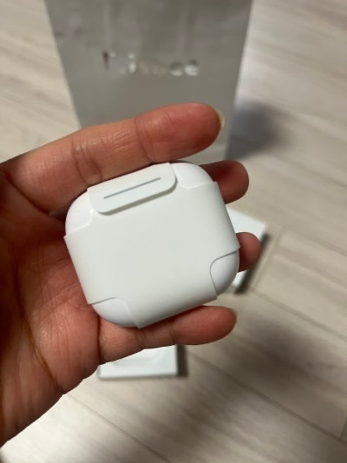 에어팟4 노이즈캔슬링o /보호씰 안뜯은 새상품 상품이미지1