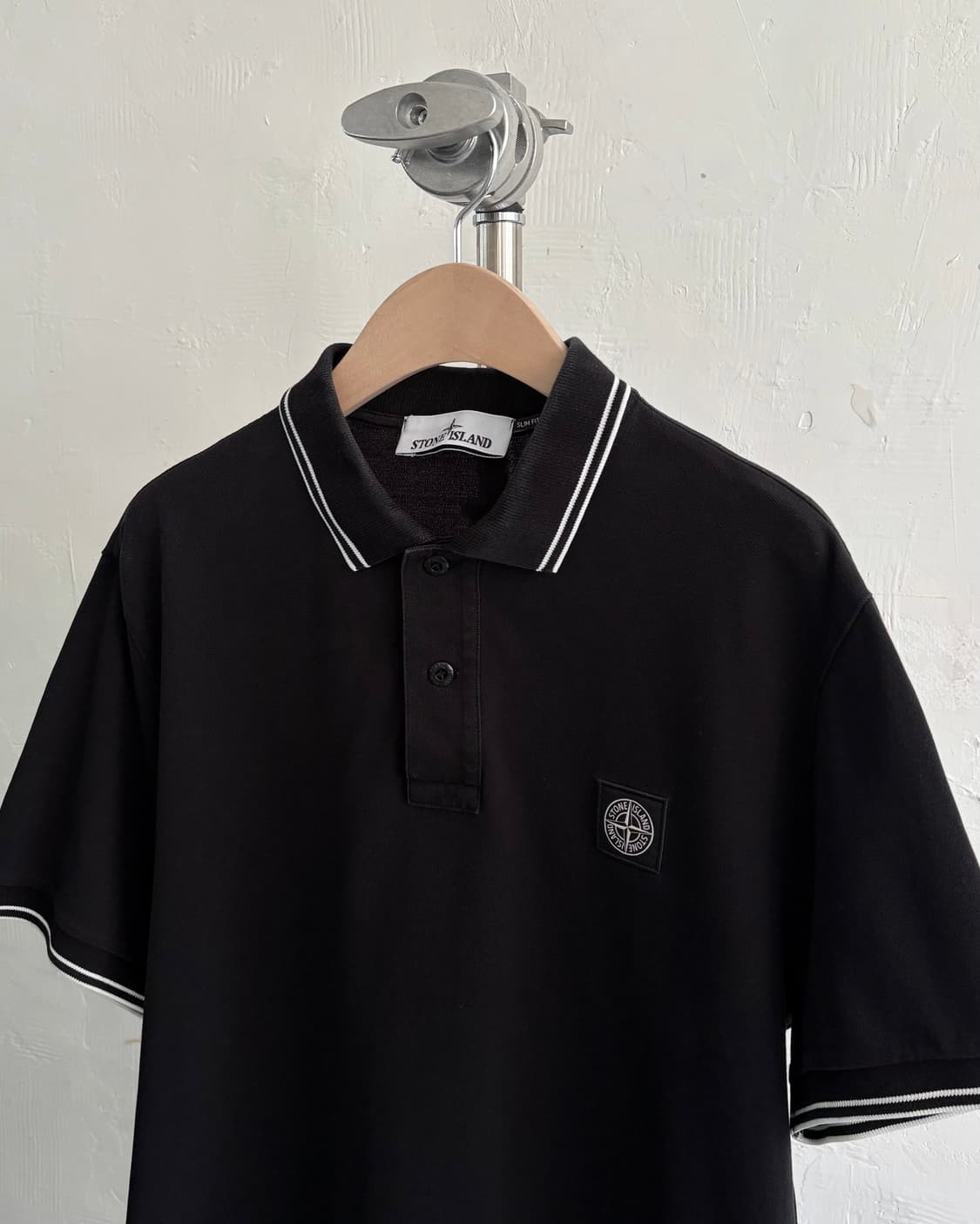Stone Island 스톤아일랜드 블랙 로고 카라티 상품이미지2