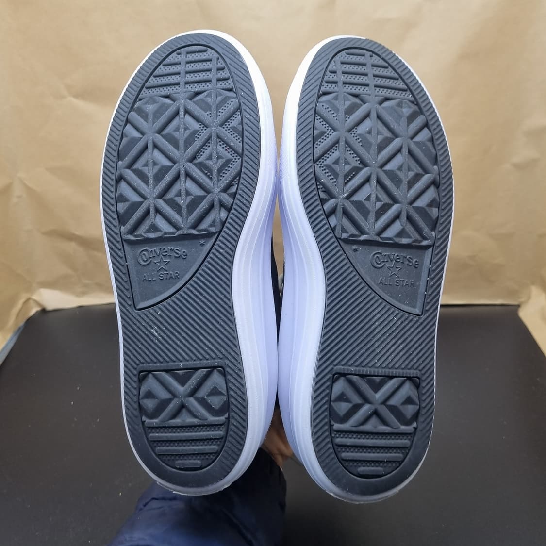 컨버스 척테일러 리프트 여성하이탑240  상품이미지3