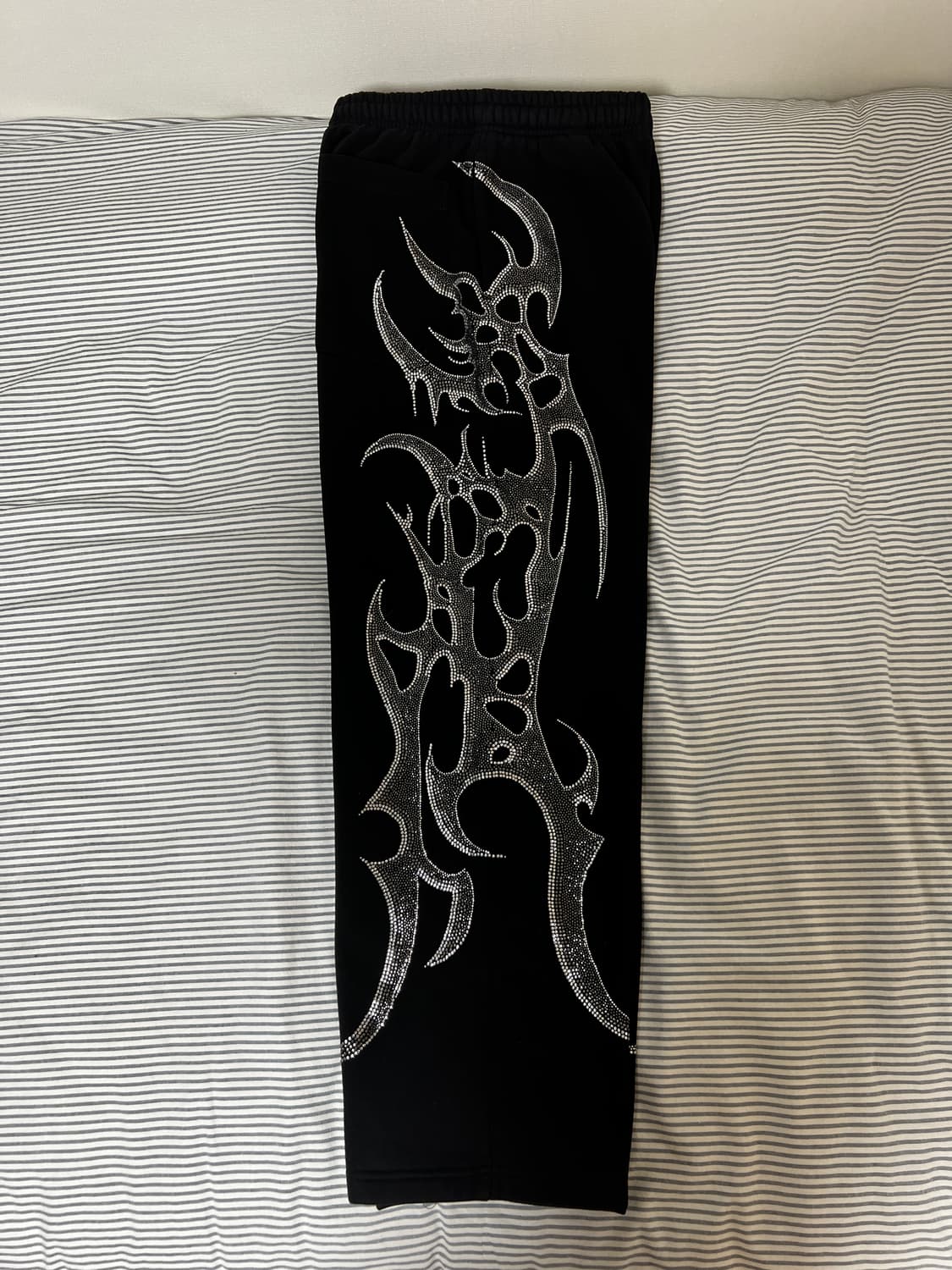 네임드콜렉티브 라인스톤 스웻팬츠 상품이미지2