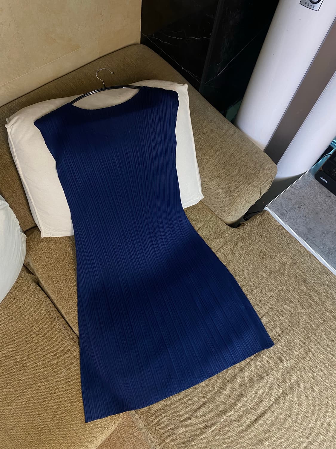 이세이미야케 플리츠 플리즈 슬리브리스 미디 원피스 상품이미지2