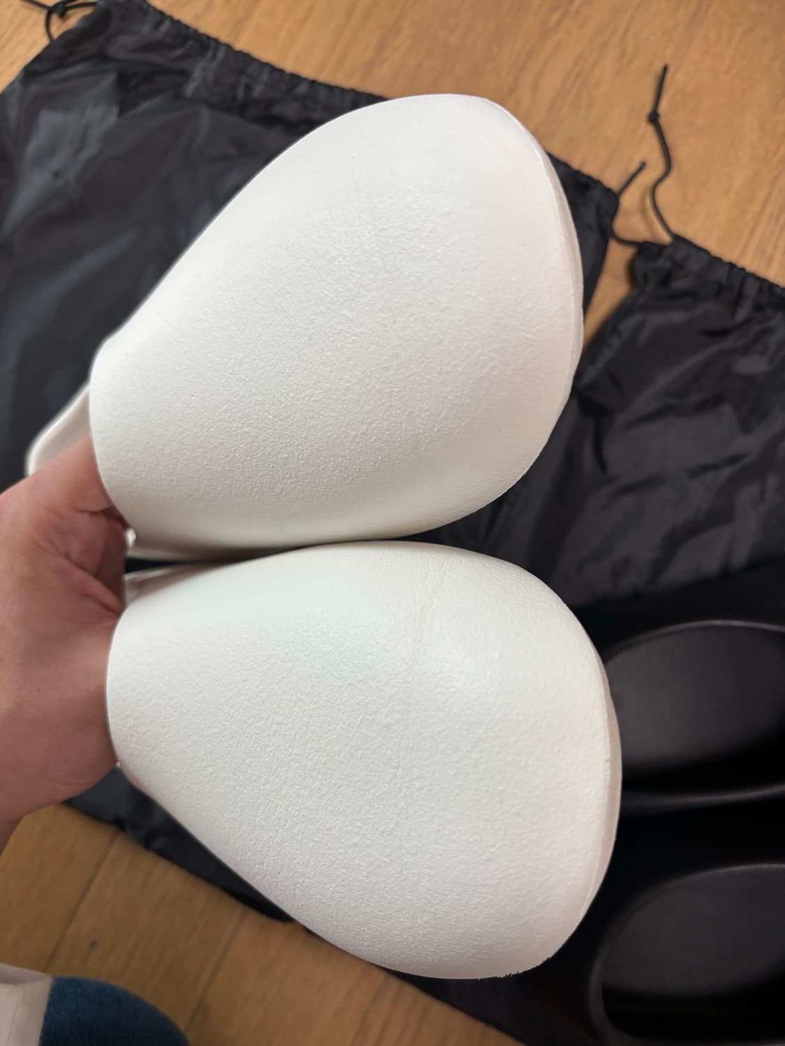 YEEZY SL-01 슬라이드 블랙, 화이트 일괄 상품이미지10