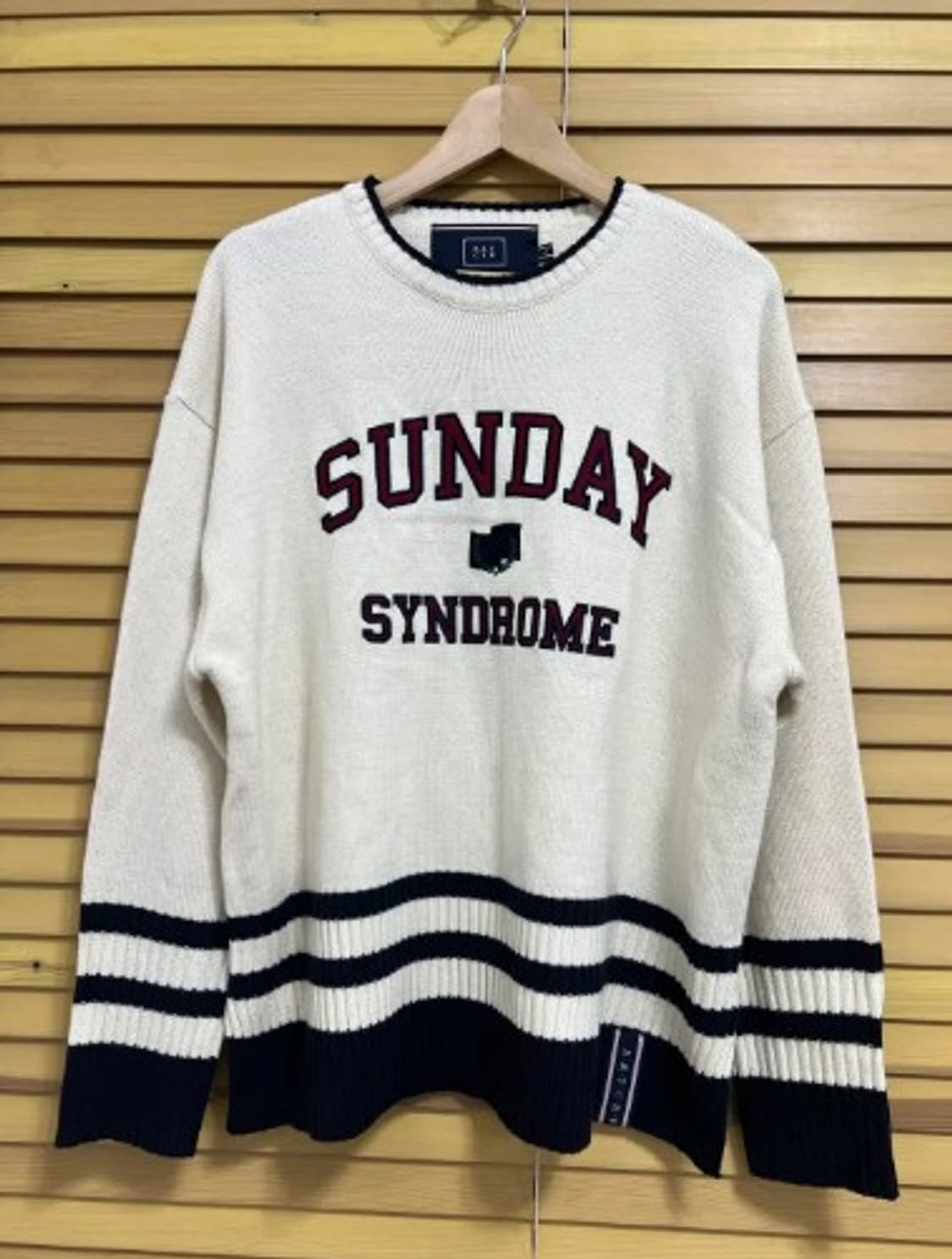 RMTCRW 로맨틱크라운 남성니트 L 상품이미지2